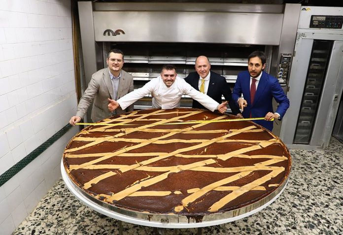 Napoli, pastiera da record al Caffè Gambrinus