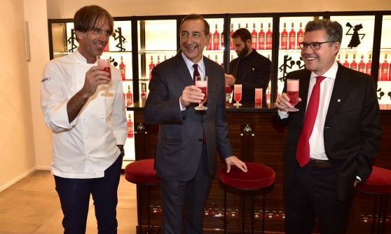 Milano, lo storico Camparino riapre con le idee di chef Oldani
