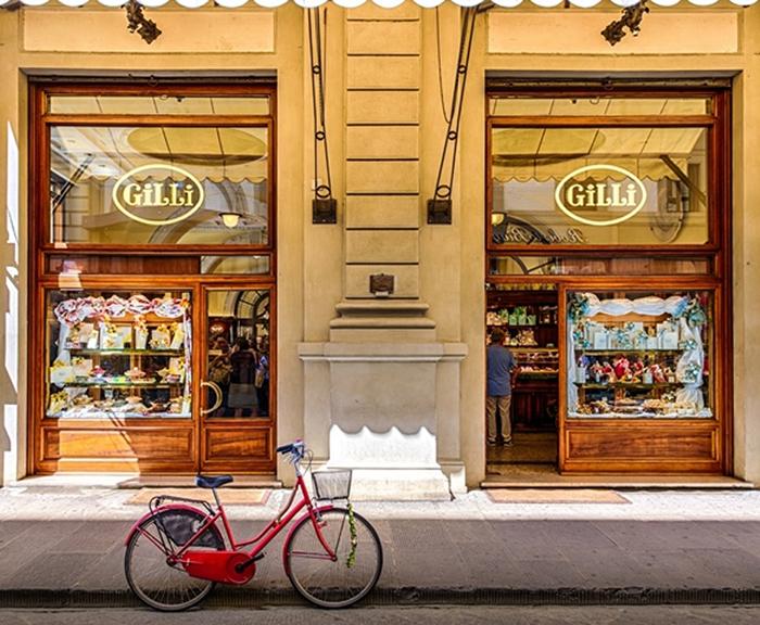 IL FASCINO DEL CAFFÈ GILLI SEDUCE DI NUOVO IL CUORE DI FIRENZE